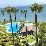 Апартаменты Mi Capricho Beachfront- 9e With Sea Views - Costa Del Sol *