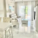 Mi Capricho Beachfront- 9e With Sea Views - Costa Del Sol *